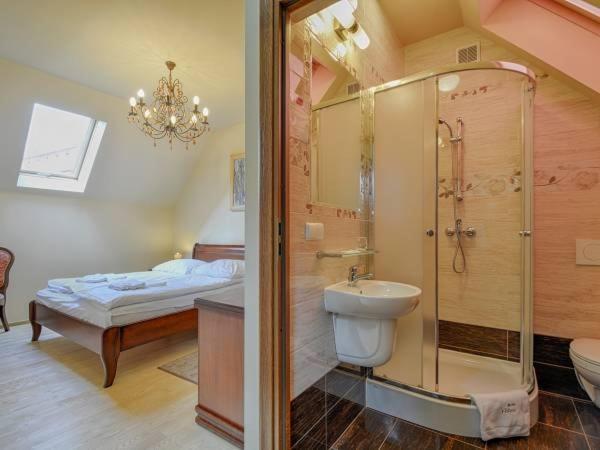 Hotel Victoria Cechini à Krynica-Zdrój Extérieur photo